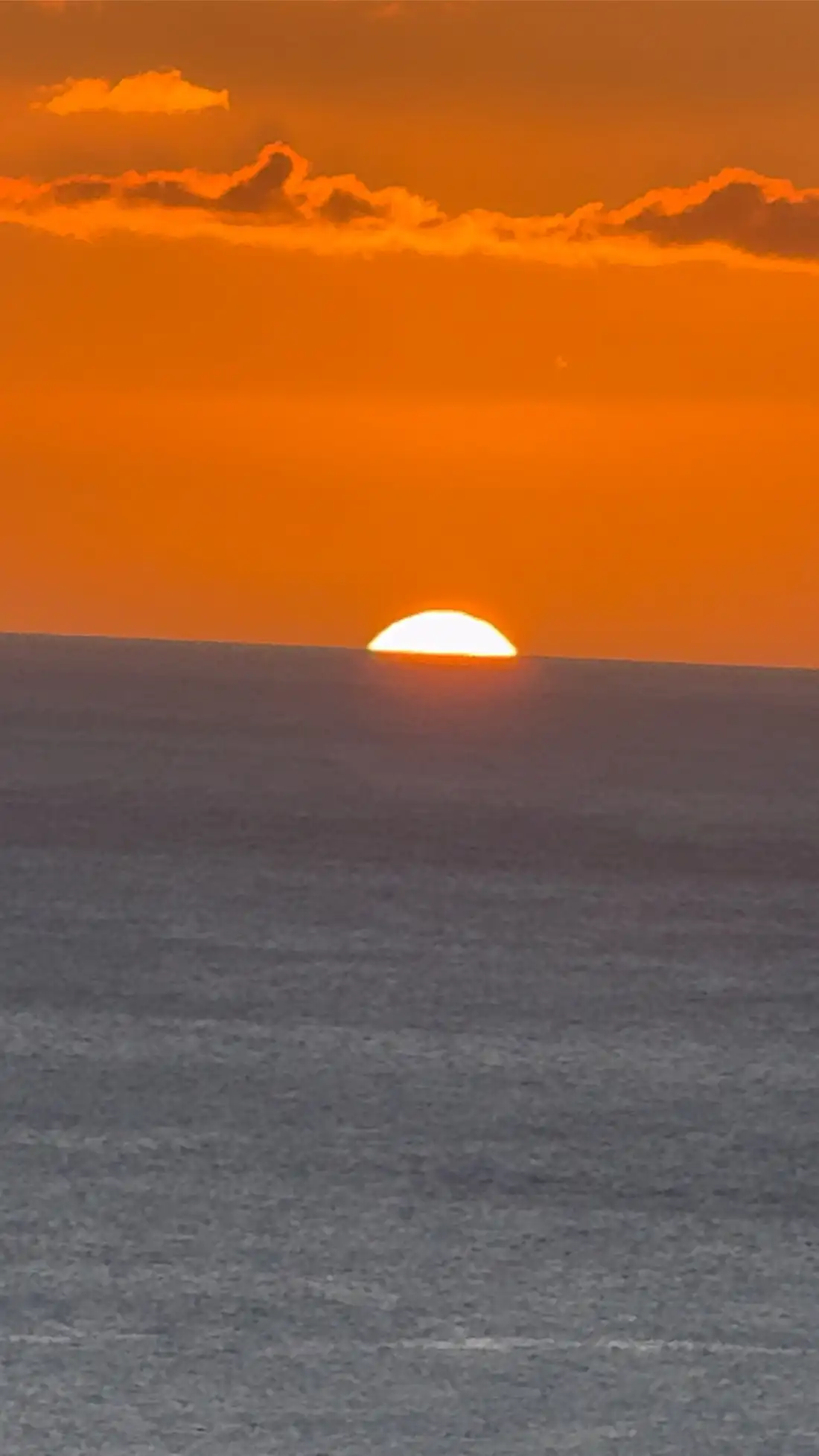 A quiet sunset sky