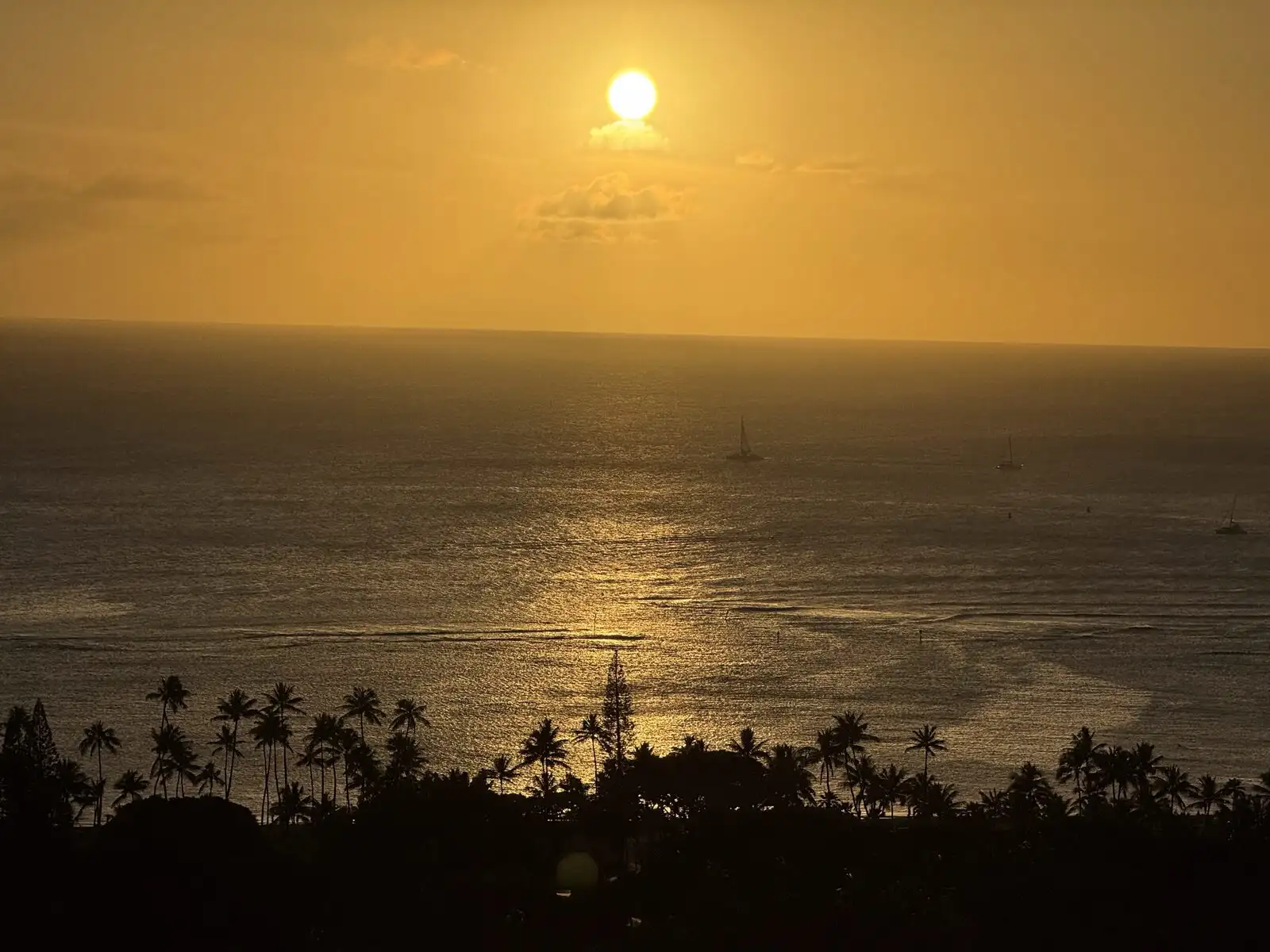 Peaceful ocean at golden hour